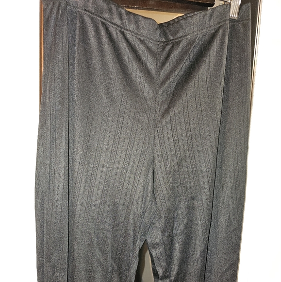 PJ Set - Picture 5 of 10